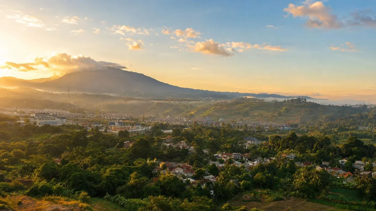 View asli arah Tenggara dari lokasi The Sherwood Residence Summarecon Bogor — Sunrise Valley